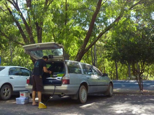Ein Kombi-Camper in  Australien